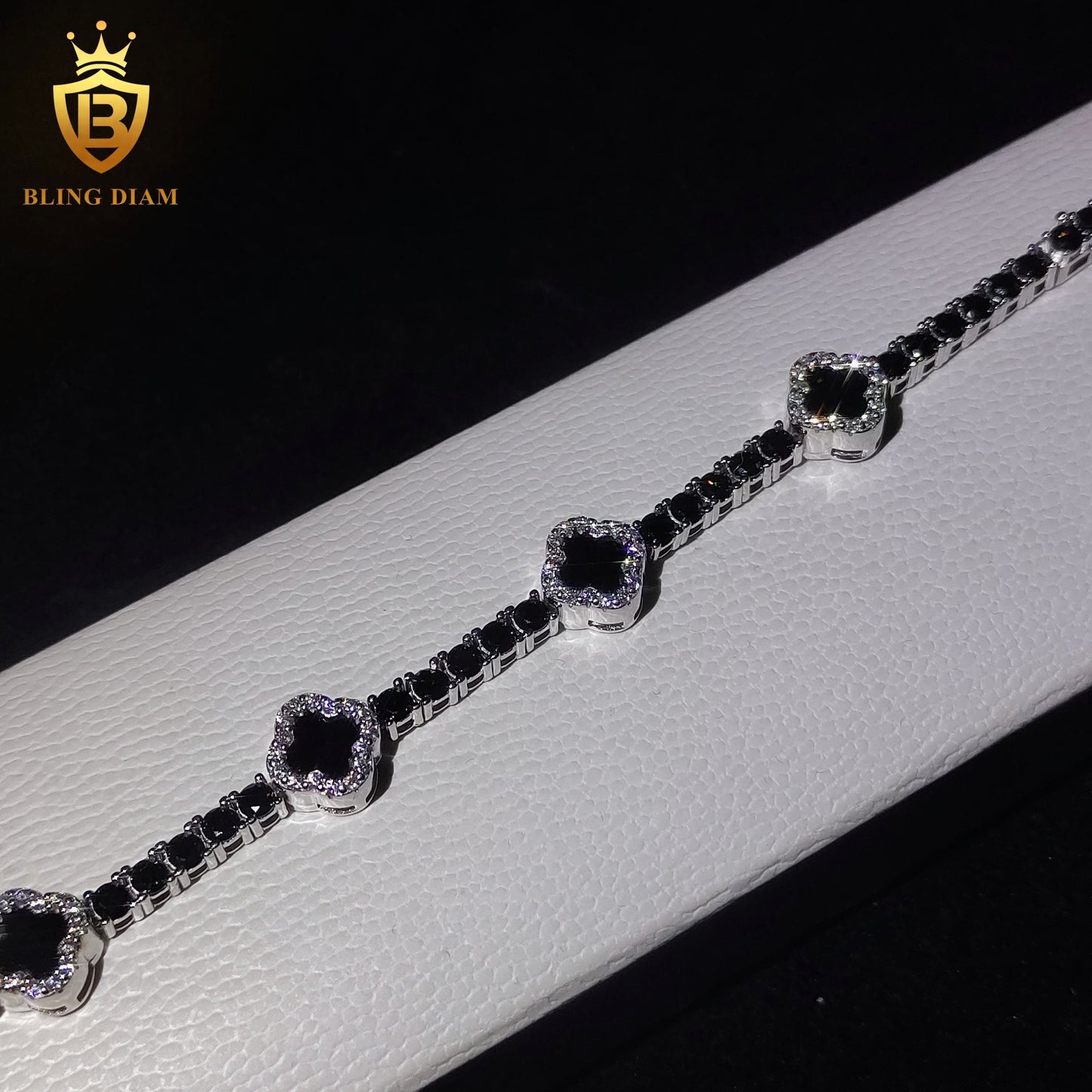 Four-Leaf Clover Moissanite Cuban Bracelet