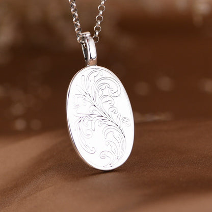 the Cute Cat Necklace