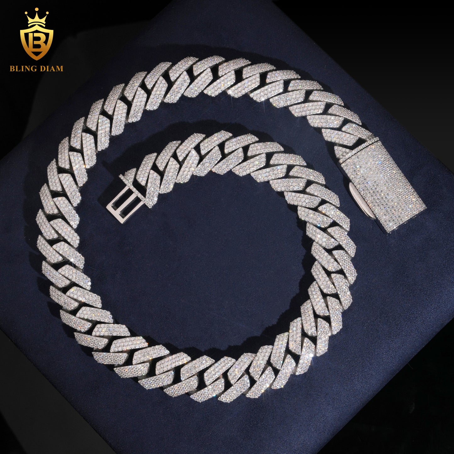 Moissanite 20mm VVS Diamond Big Cuban Link Chain