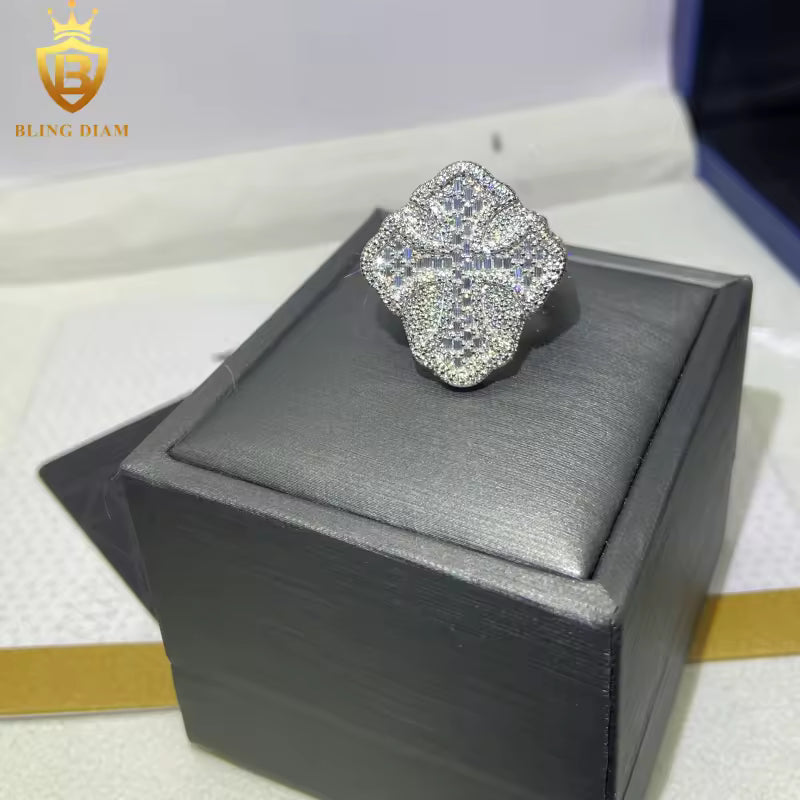Baguette-cut cross ring