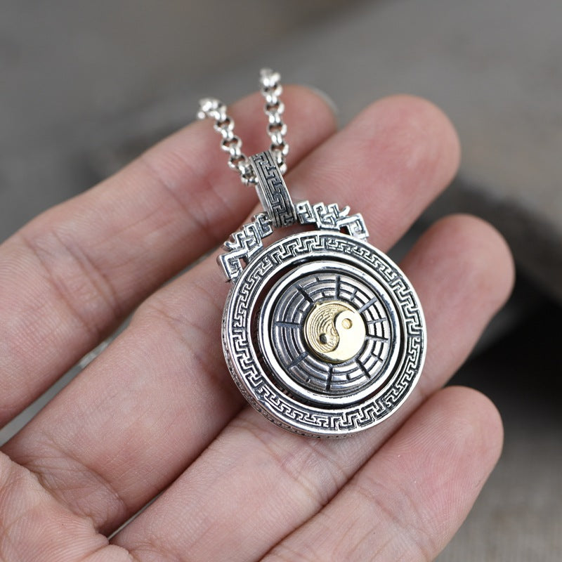 Rotating Pendant Necklace