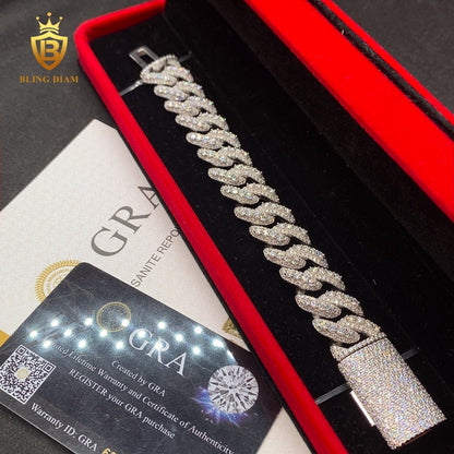 Raised Pointer Moissanite Cuban Link Bracelet