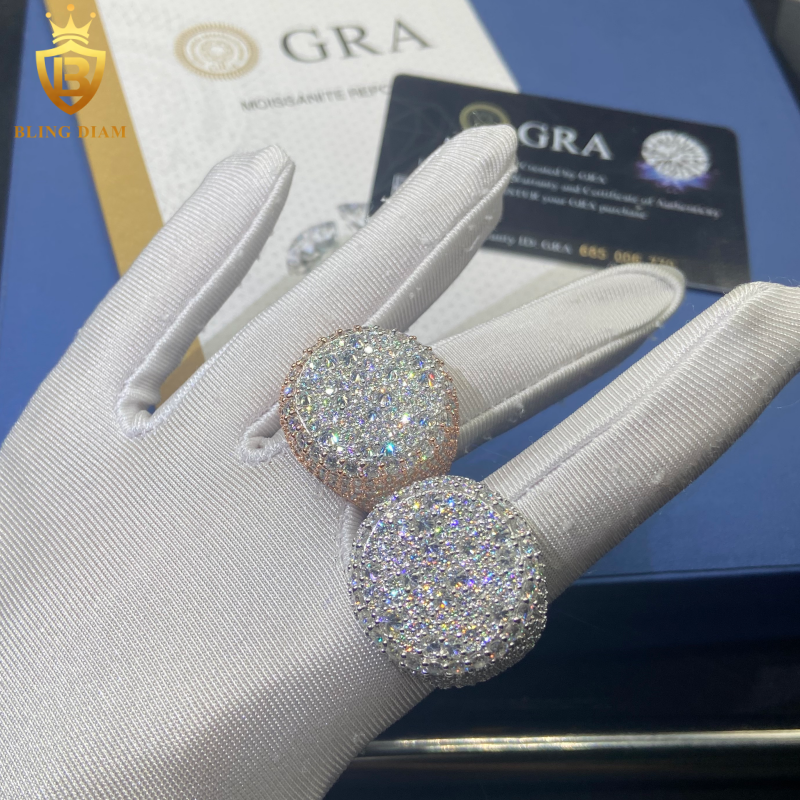 Round brilliant moissanite ring