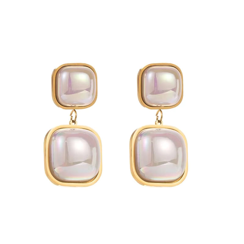 Gold Pearl Rhinestone Heart earring