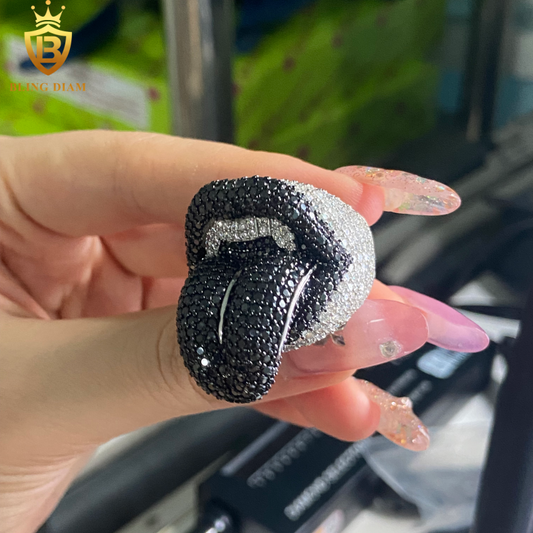 Tongue-shape iced-out ring