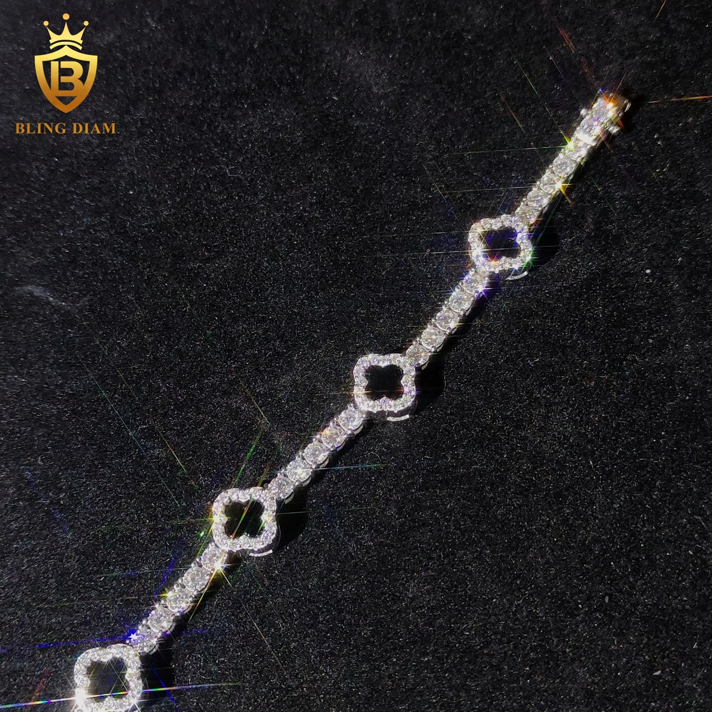 Four-Leaf Clover Moissanite Cuban Bracelet