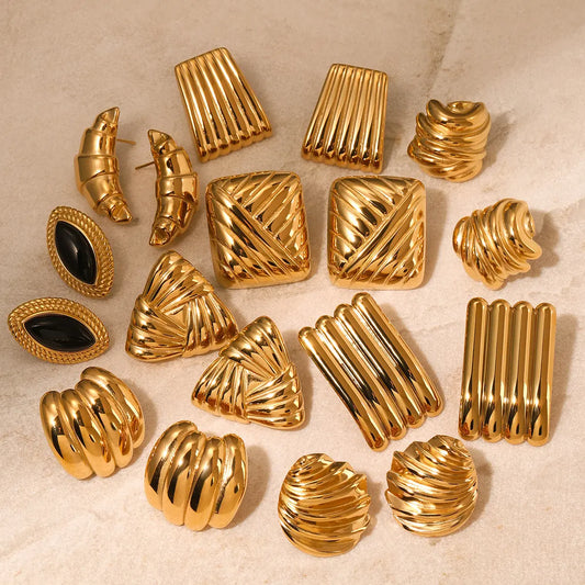 Textured Design Stud Earrings