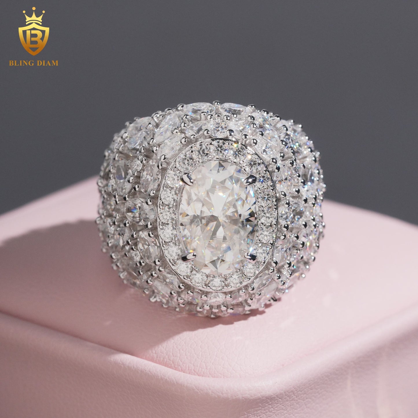 Oval-cut moissanite ring