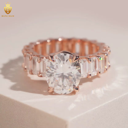 Oval-cut moissanite ring