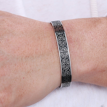 Viking C shape Bracelet