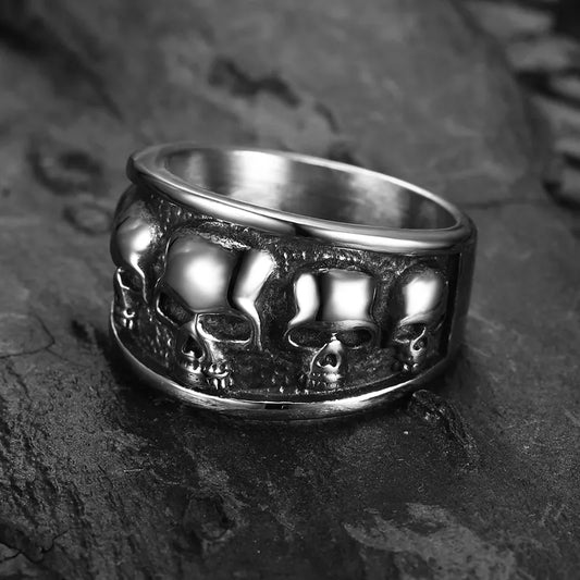 Skull heads Ring