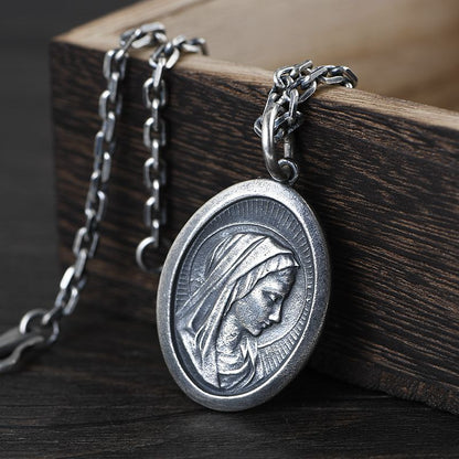 Oval Necklace