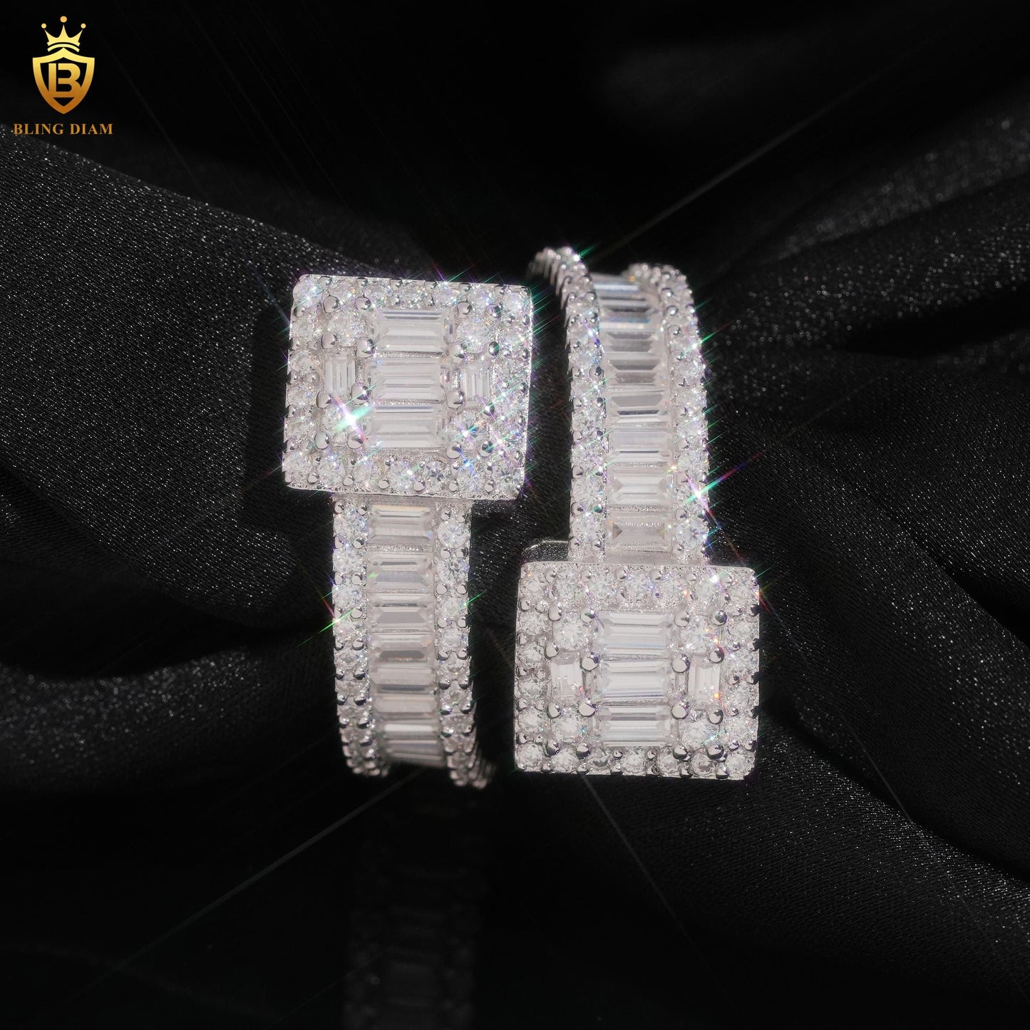 Rhodium-plated moissanite ring