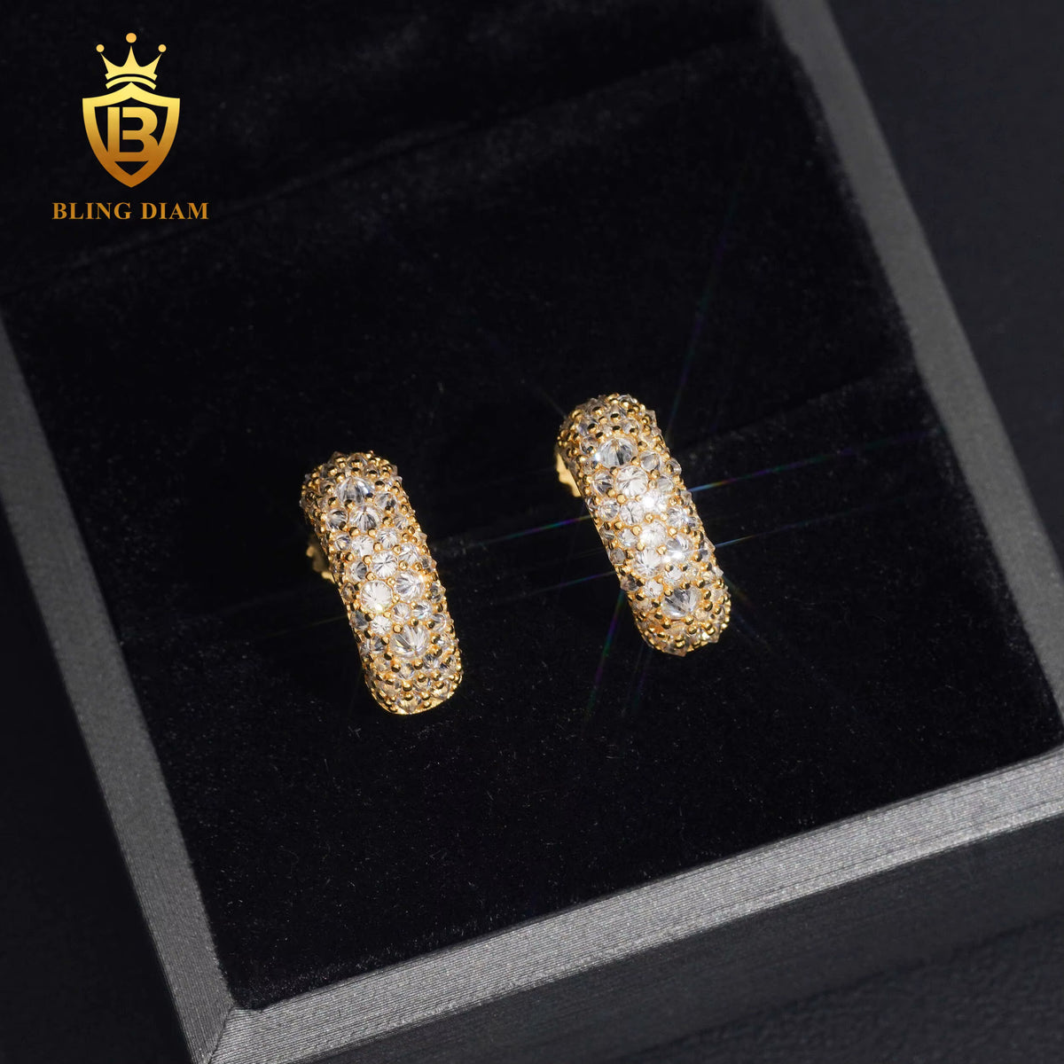 VVS Moissanite Inverted-Setting Stud Earrings