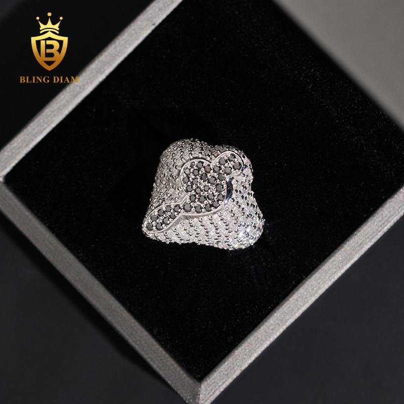 music sign moissanite ring