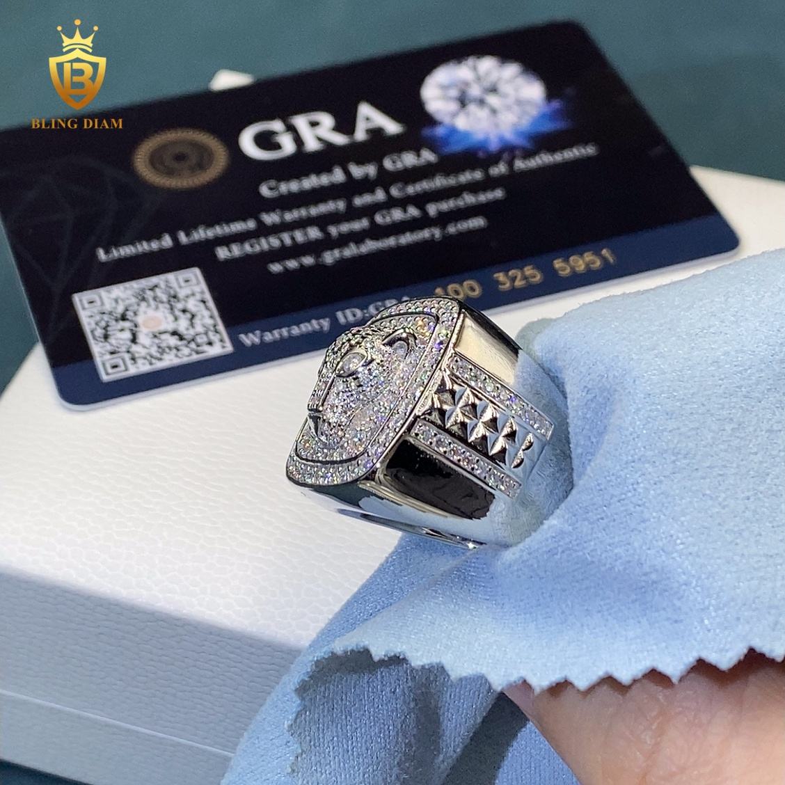 Leopard head moissanite ring