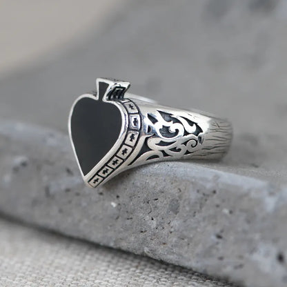 Retro Spade Ring