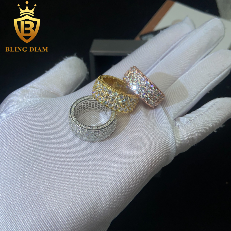Iced-out men’s moissanite ring