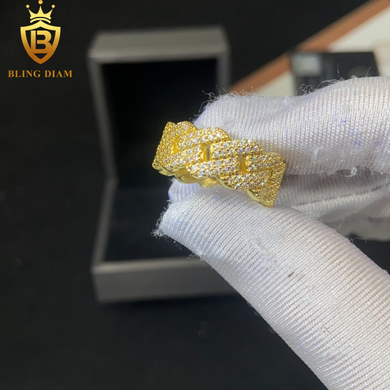 Weave-design iced-out ring