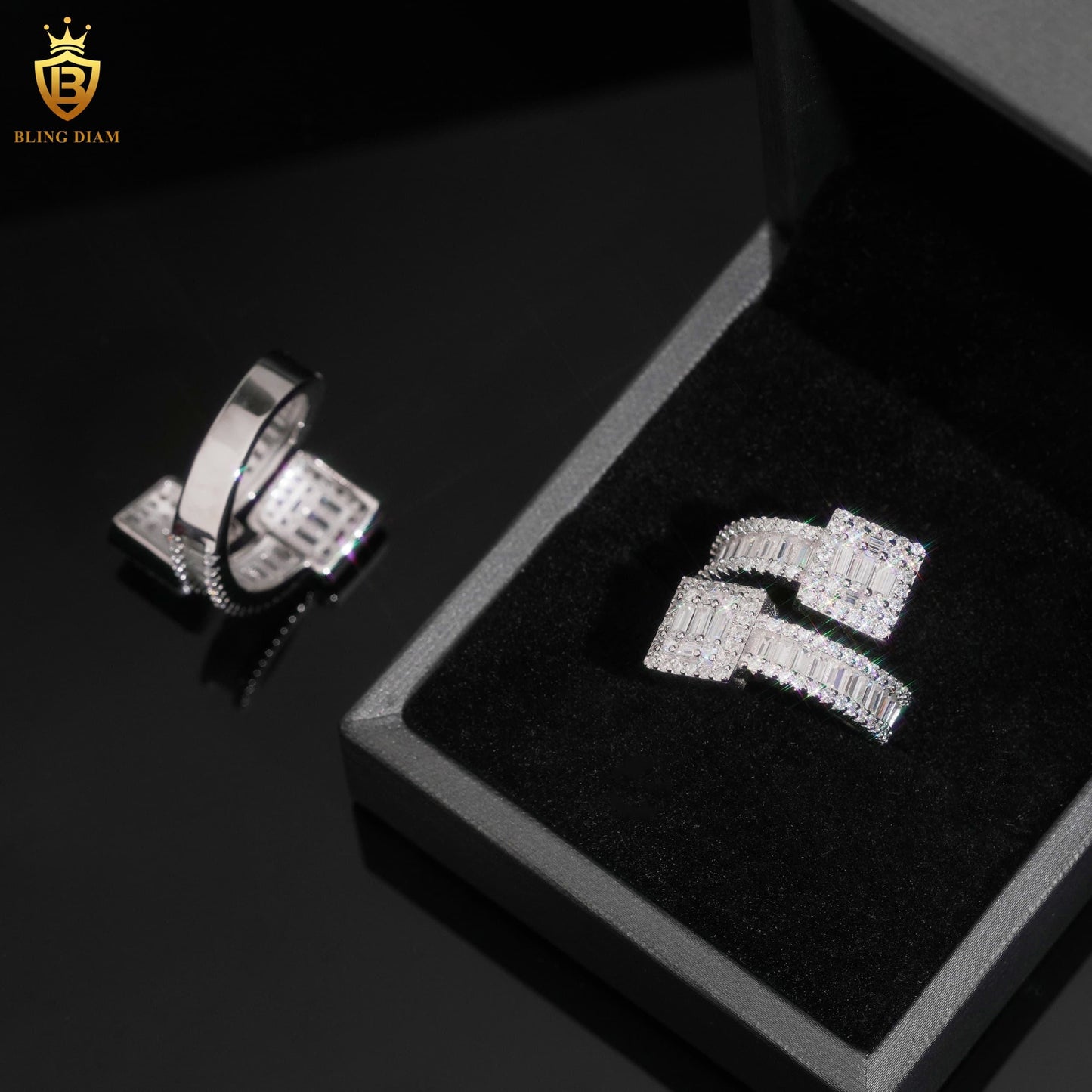 Rhodium-plated moissanite ring