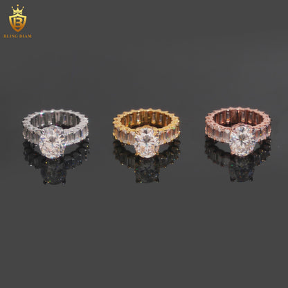 Oval-cut moissanite ring