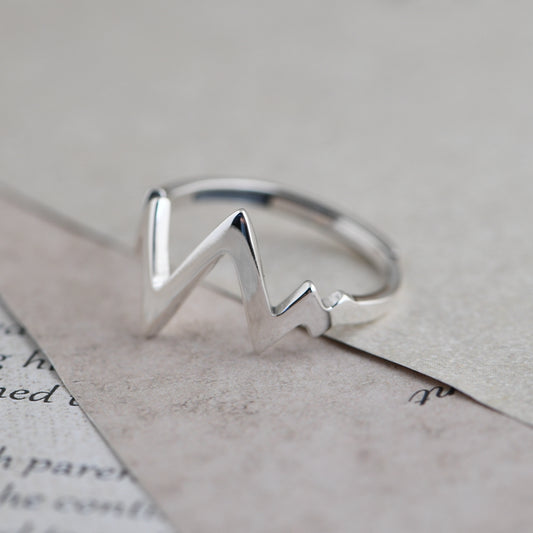 Wavy Adjustable ring