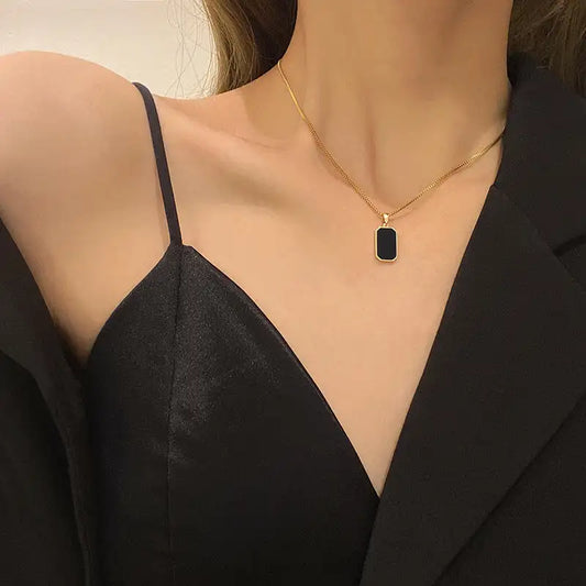 Onyx Pendant Necklace