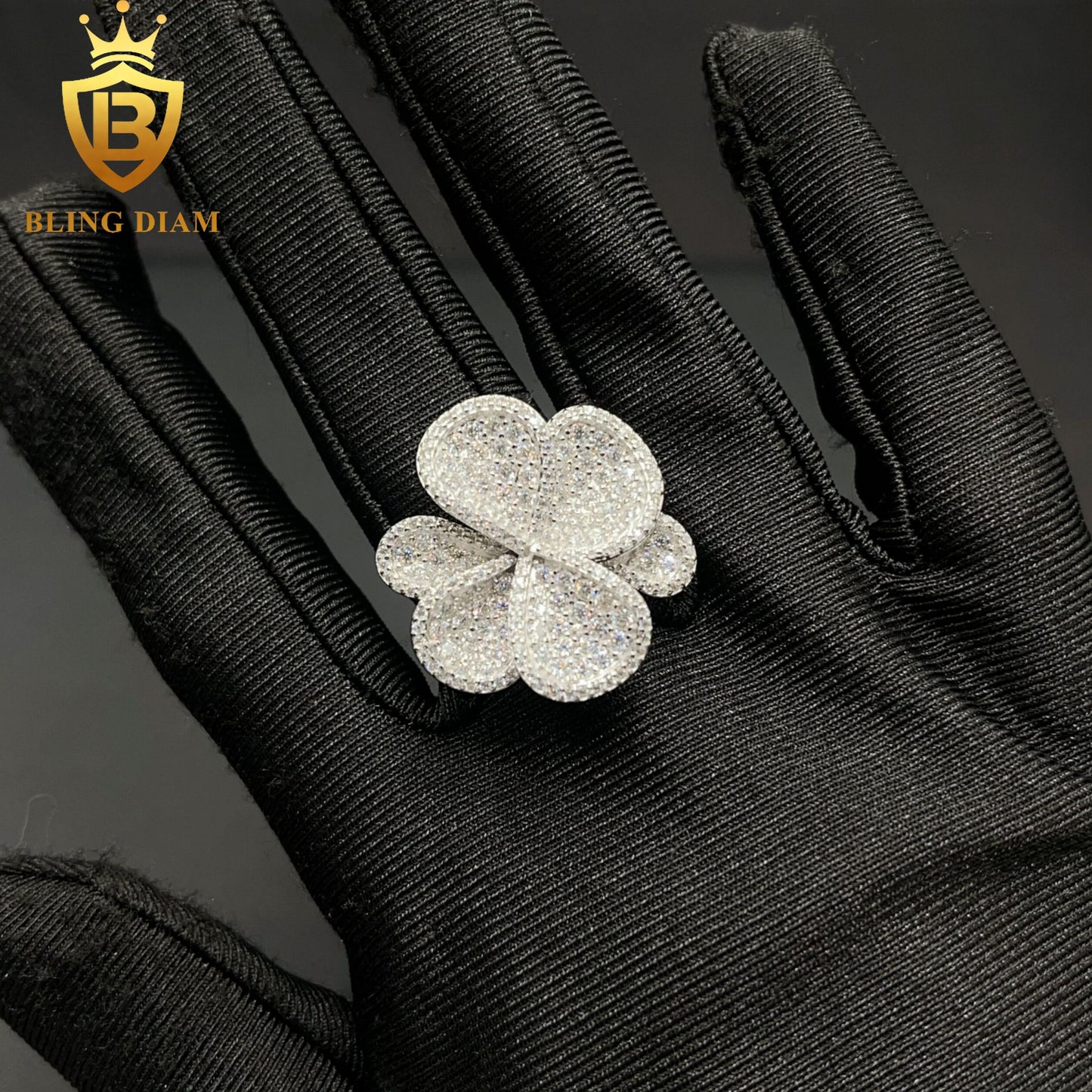 Flower-design moissanite ring