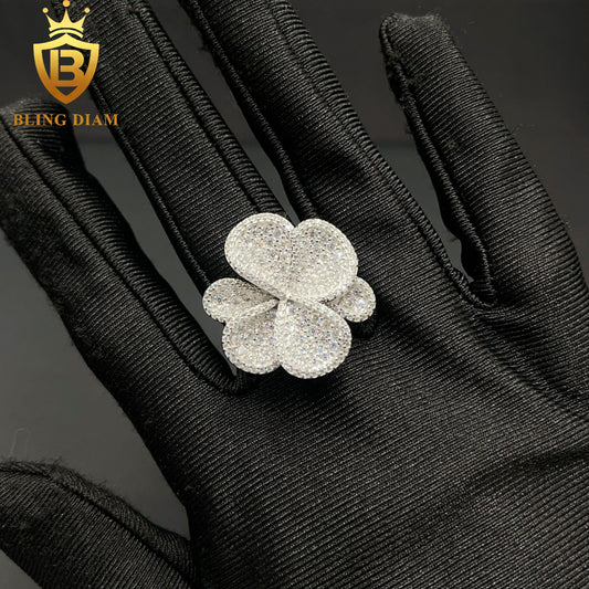 Flower-design moissanite ring