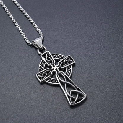 Triquetra Pendant Design