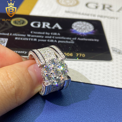 Round brilliant moissanite ring