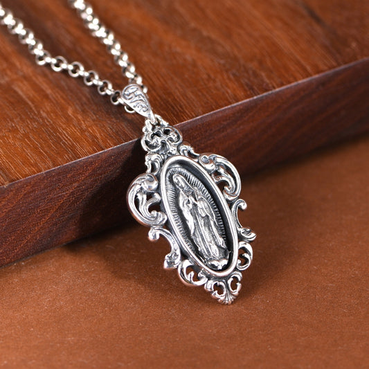 Maria Necklace