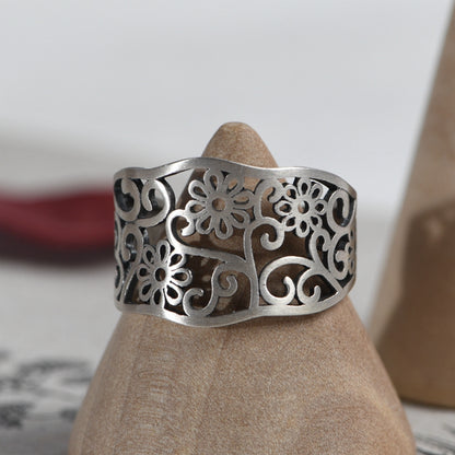 Silver Floral Design Ring