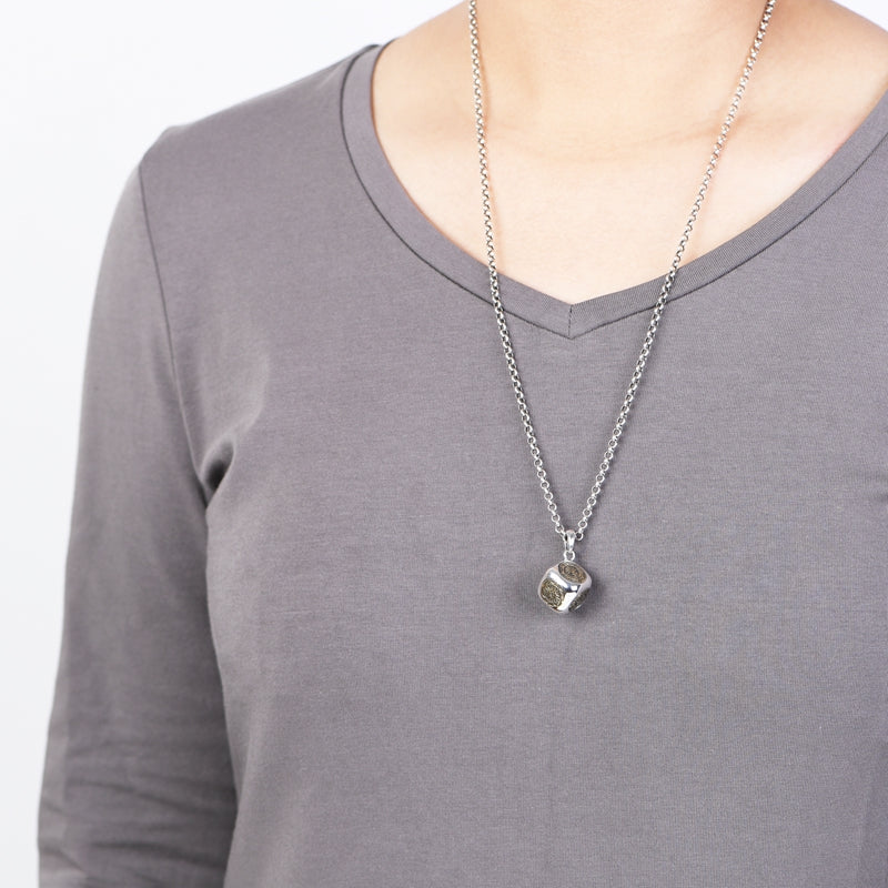 Star-Shaped Sieve Necklace