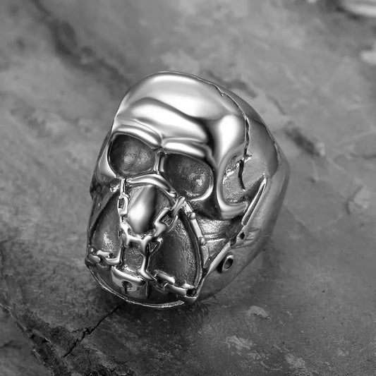 Skull chained & locked ring