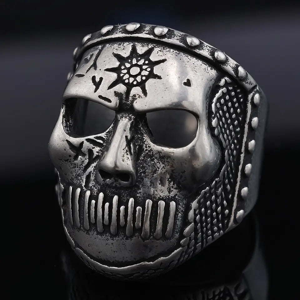 Gothic band ring