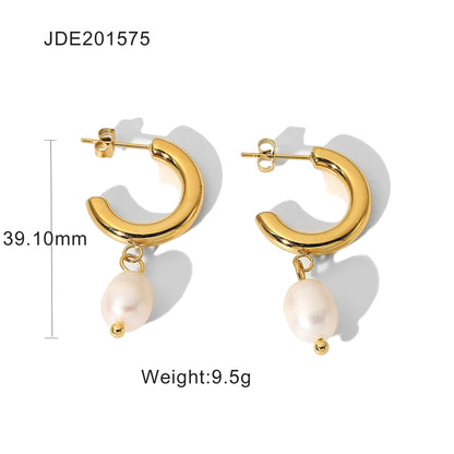 C-shape Pearl Earrings