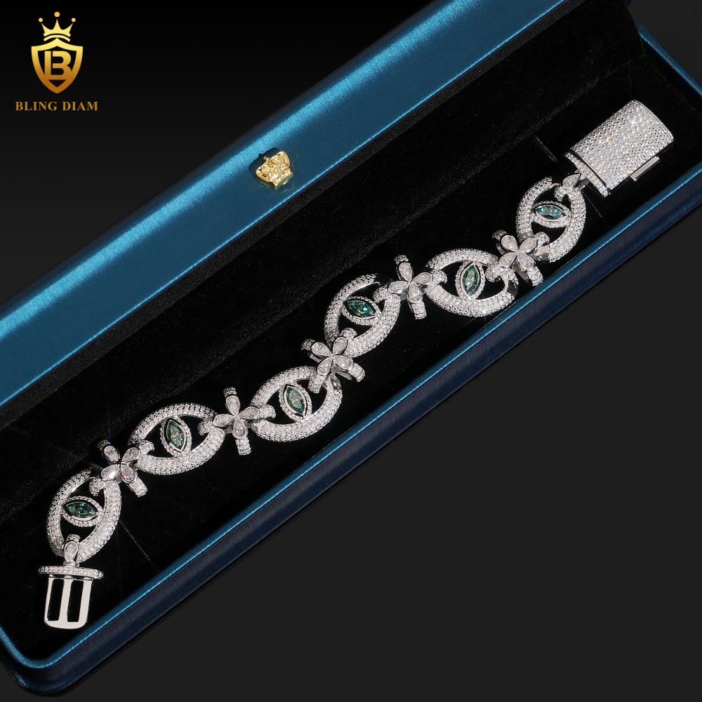 Cross Eyes Moissanite Bracelet