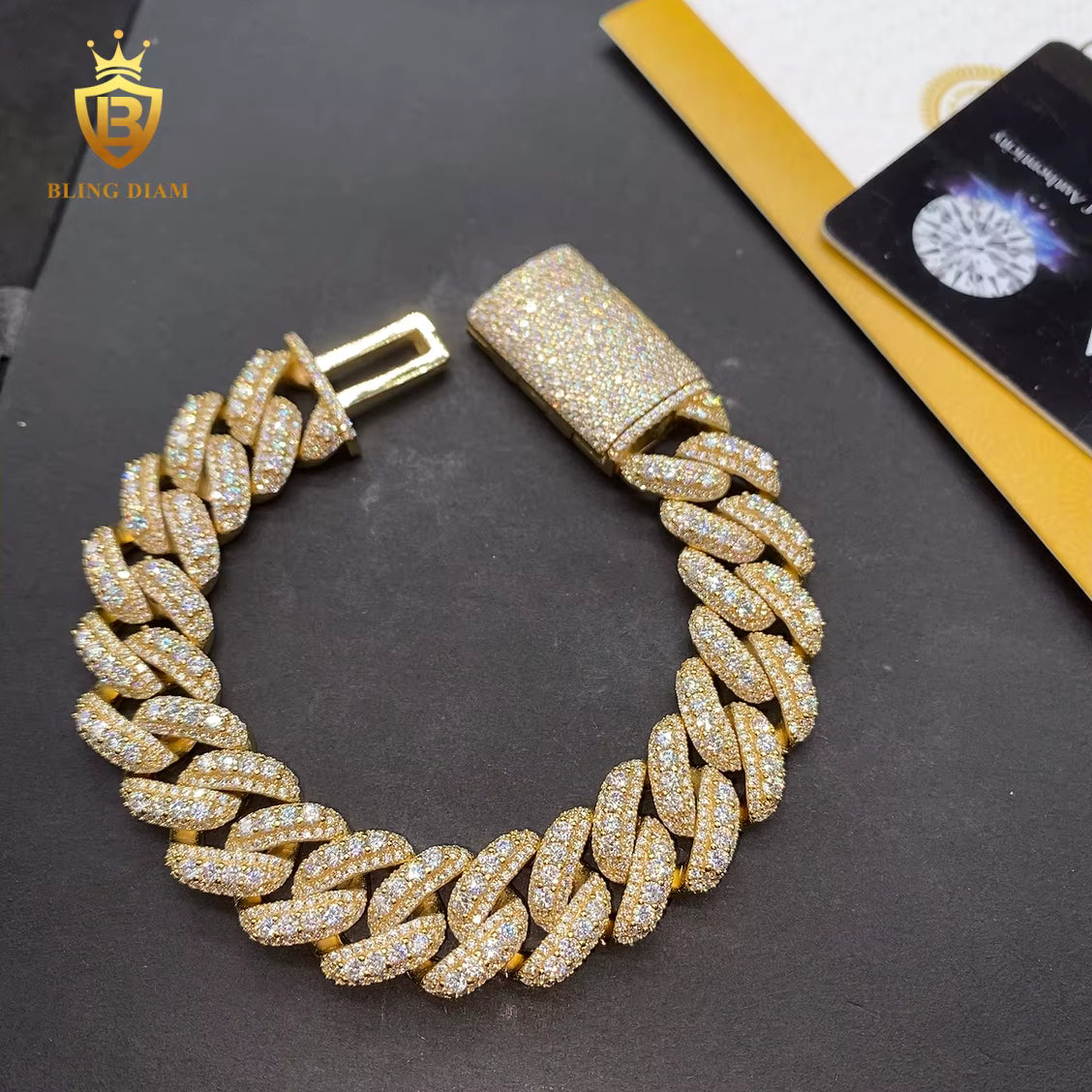 Raised Pointer VVS Moissanite Cuban Bracelet
