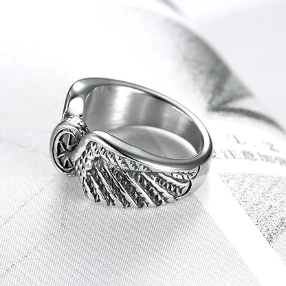 wings and wheels ring
