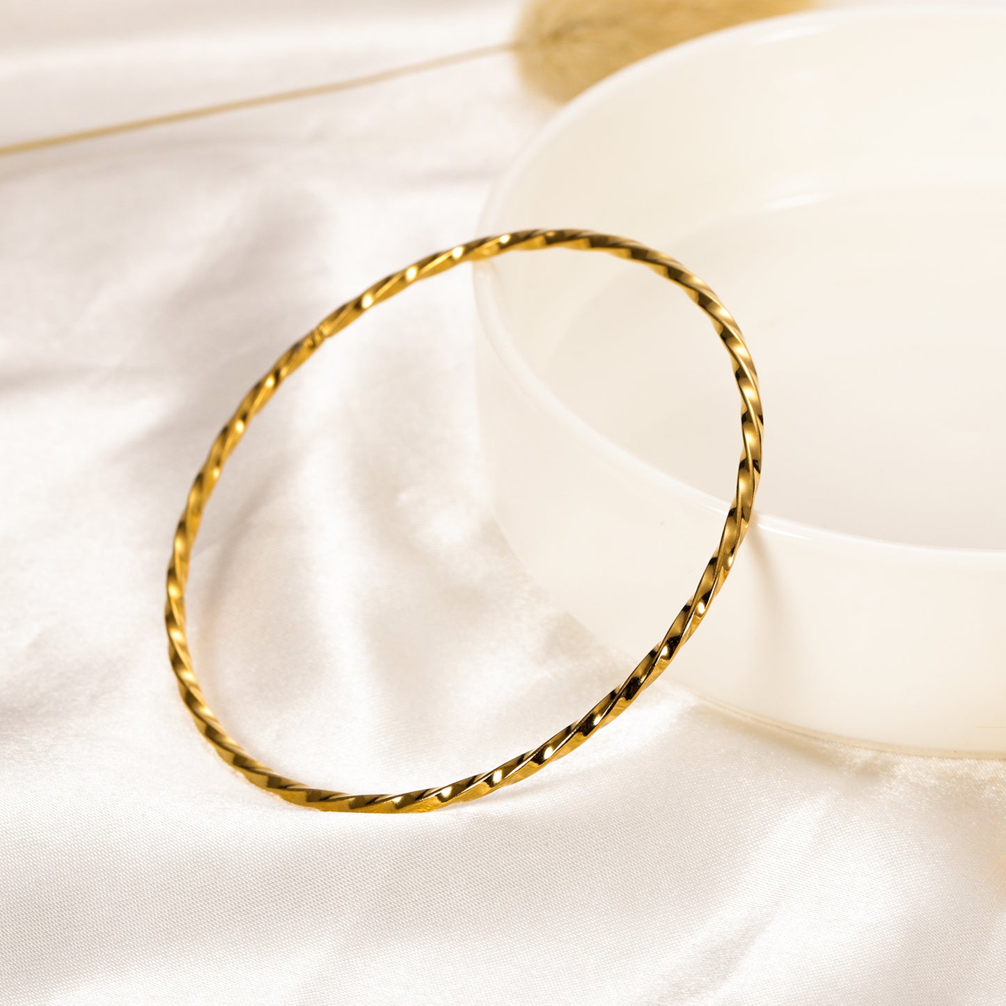 Thin Twisted Bracelet