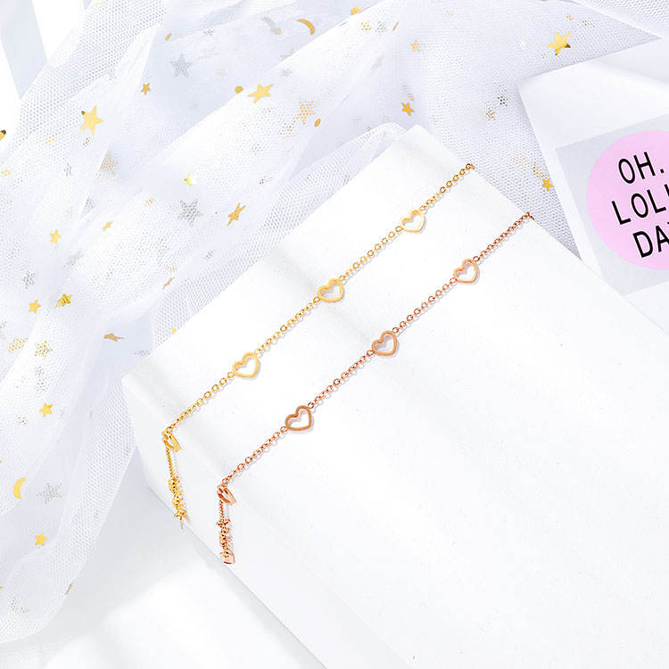 Hollow Heart Muliti Charms Bracelet