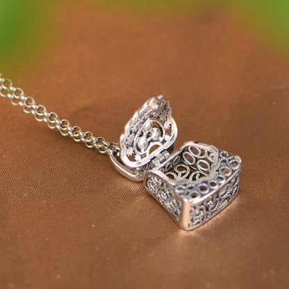 Purse Necklace