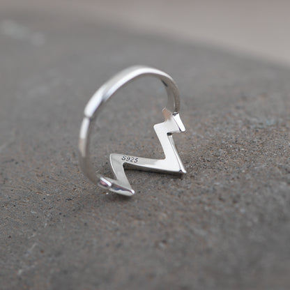Wavy Adjustable ring