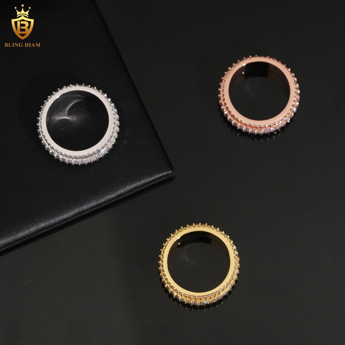 Rotating moissanite ring