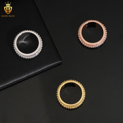 Rotating moissanite ring