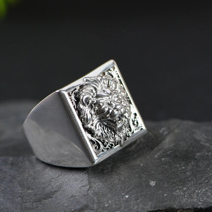 Silver Lion Ring