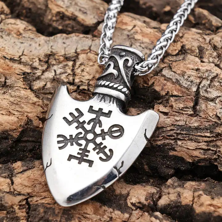 Spearhead Valknut Pendant