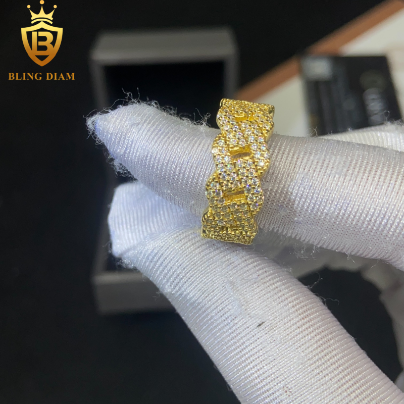 Weave-design iced-out ring