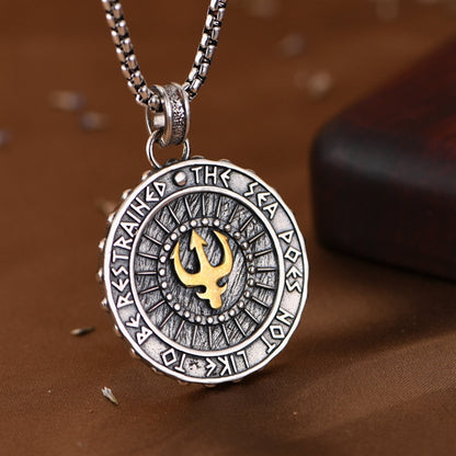 Rock Gold Star Round  Necklace